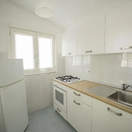 Villaggio Nettuno Di 4*