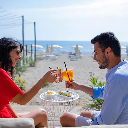 Villaggio Nettuno Di 4* Paestum